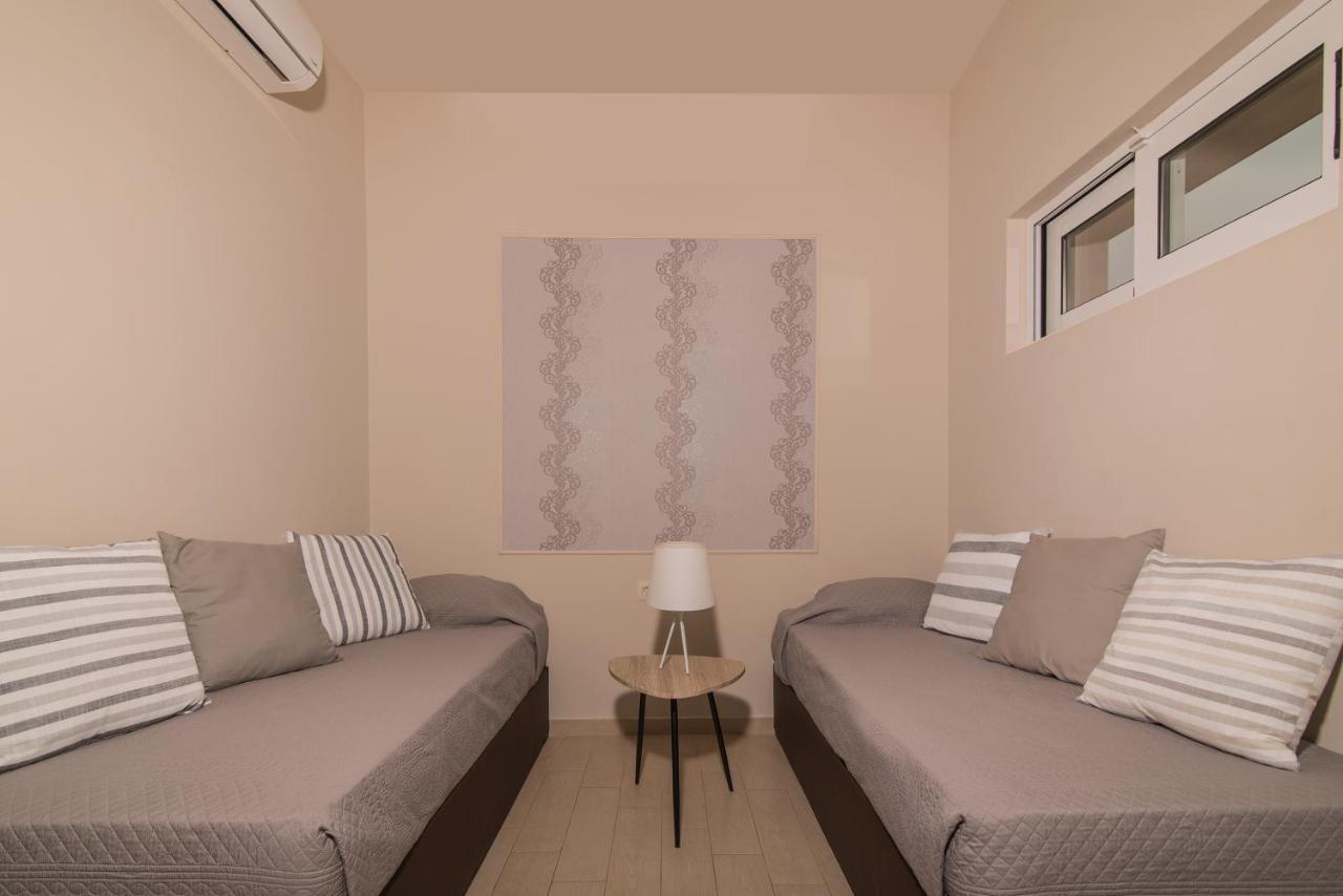 Hotel Petros Циливи Экстерьер фото