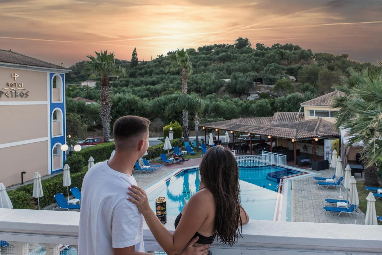 Hotel Petros Циливи Экстерьер фото