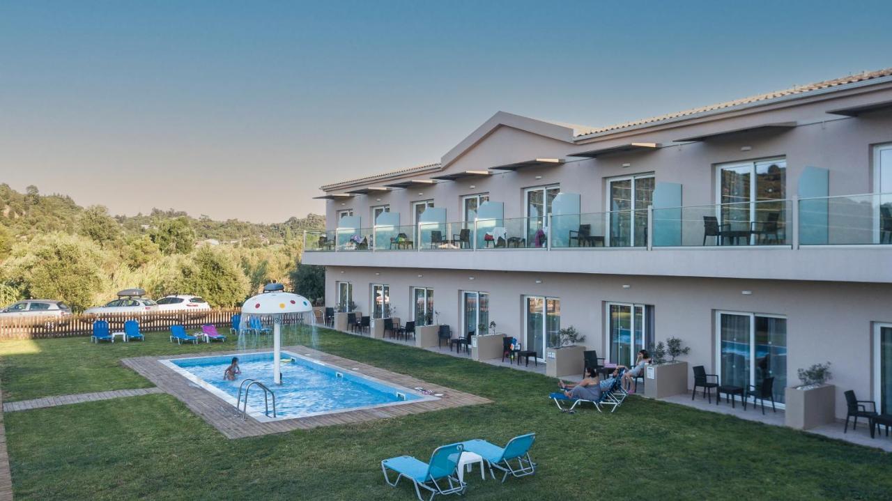 Hotel Petros Циливи Экстерьер фото