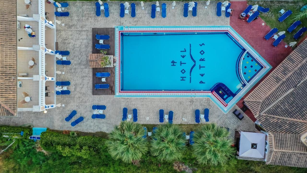 Hotel Petros Циливи Экстерьер фото